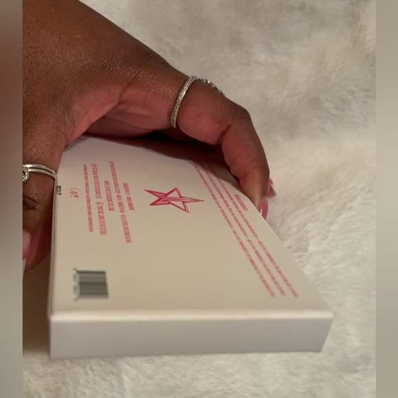 Jeffree Star Heartbreaker Skin Frost Highlighter Palette - Picture 6 of 11